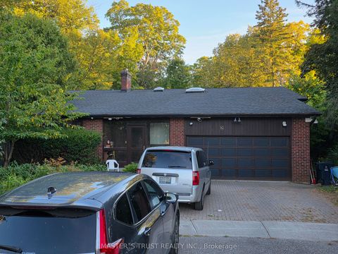 Photo of 2 Craigmont Drive, Toronto, ON M2H 1C5 (MLS # C12369420)