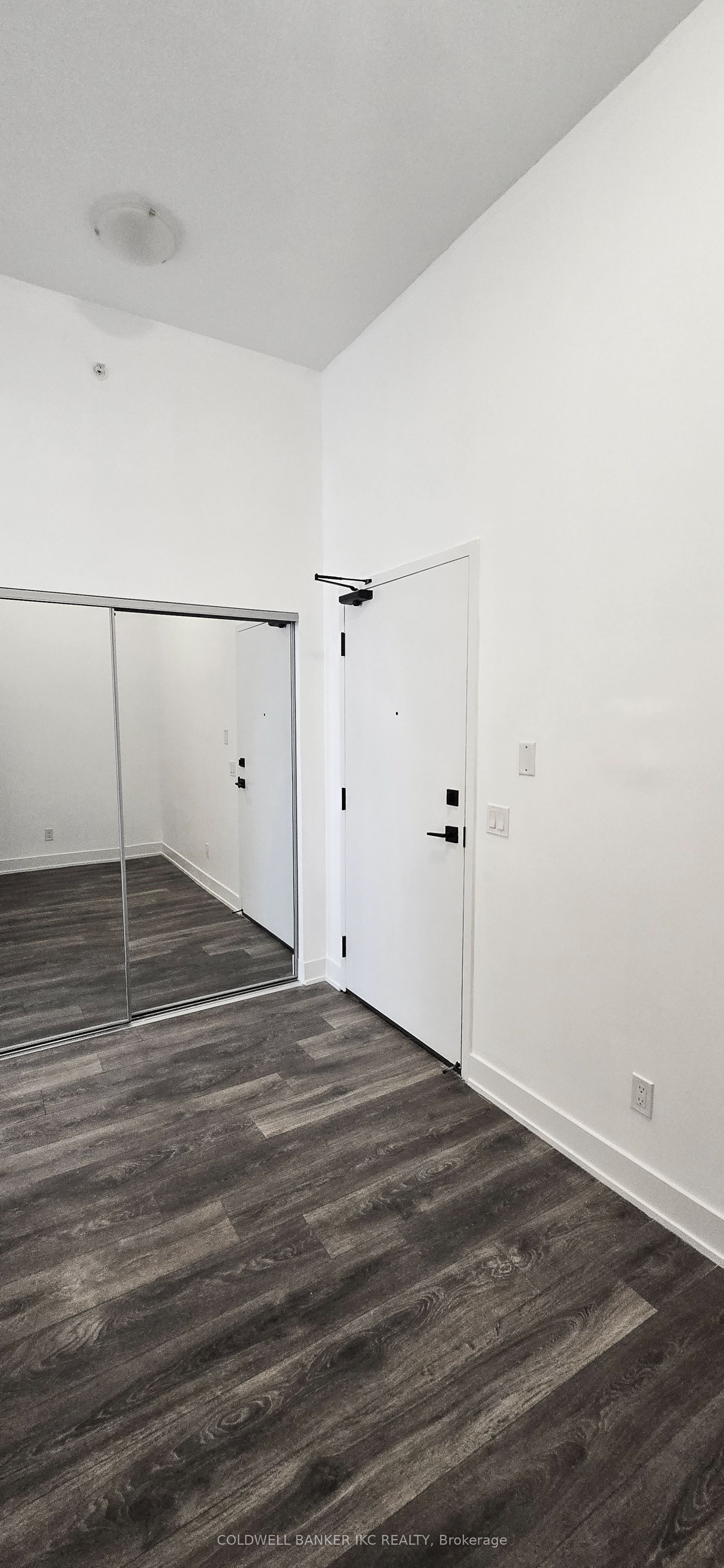 2485 Taunton Road 352