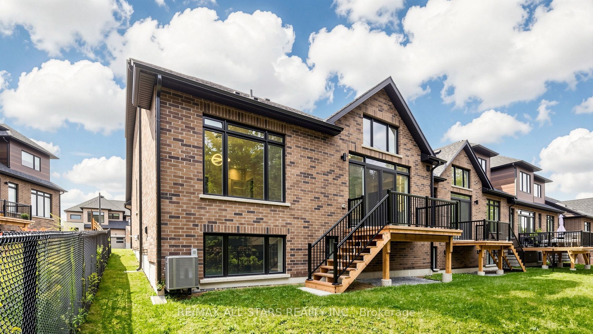 1 Lois Torrance Trail