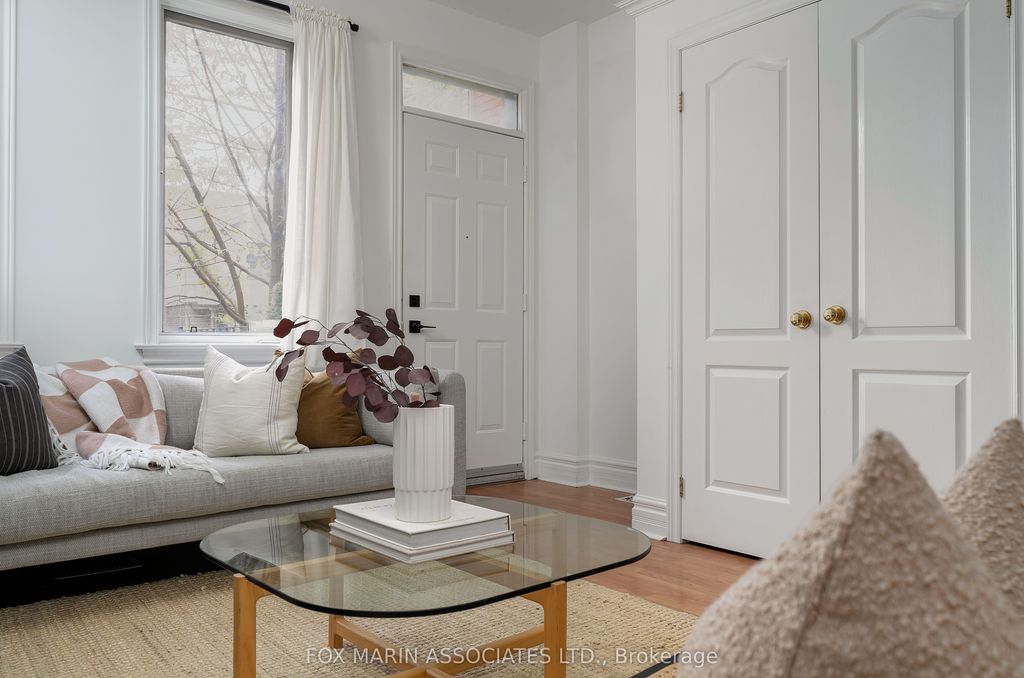 Photo of 20 Lewis Street, Toronto, ON M4M 2H3 (MLS # E12424984)