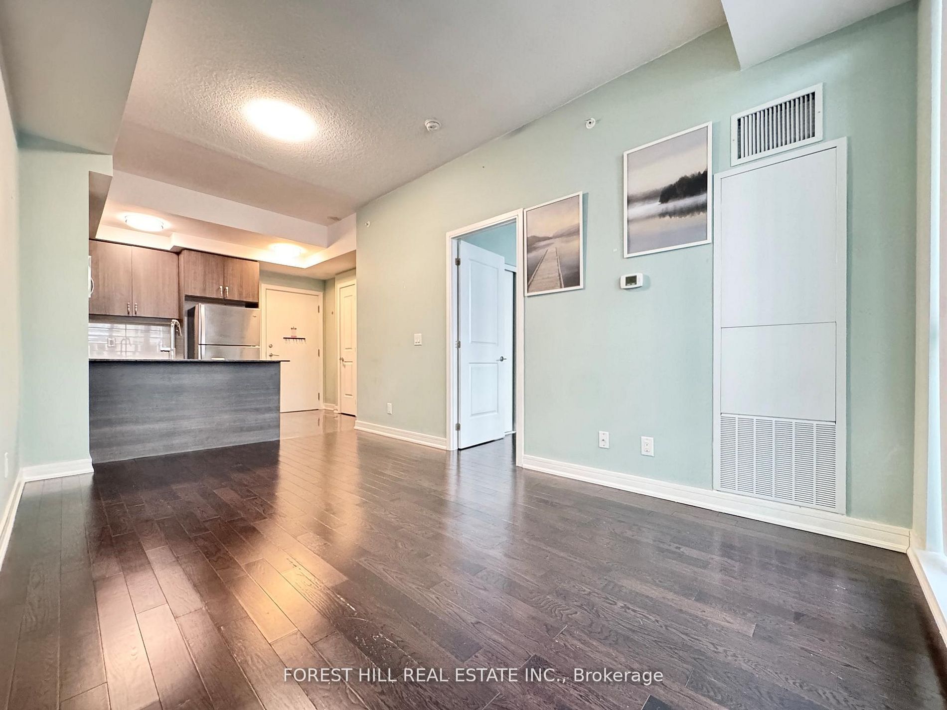 9191 Yonge Street SW812