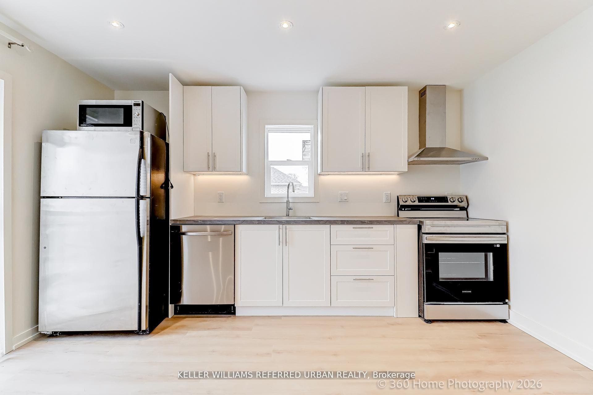 84 Foch Avenue 2