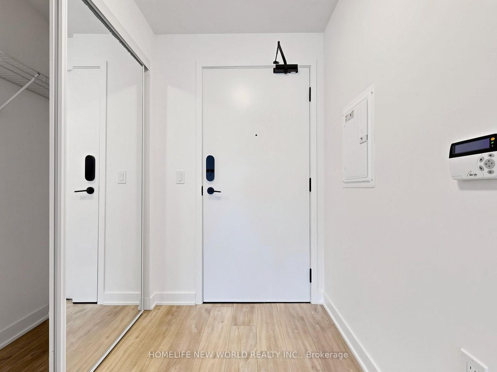 Photo of 135 Lower Sherbourne Street #1839, Toronto, ON M5A 1Y4 (MLS # C13825662)