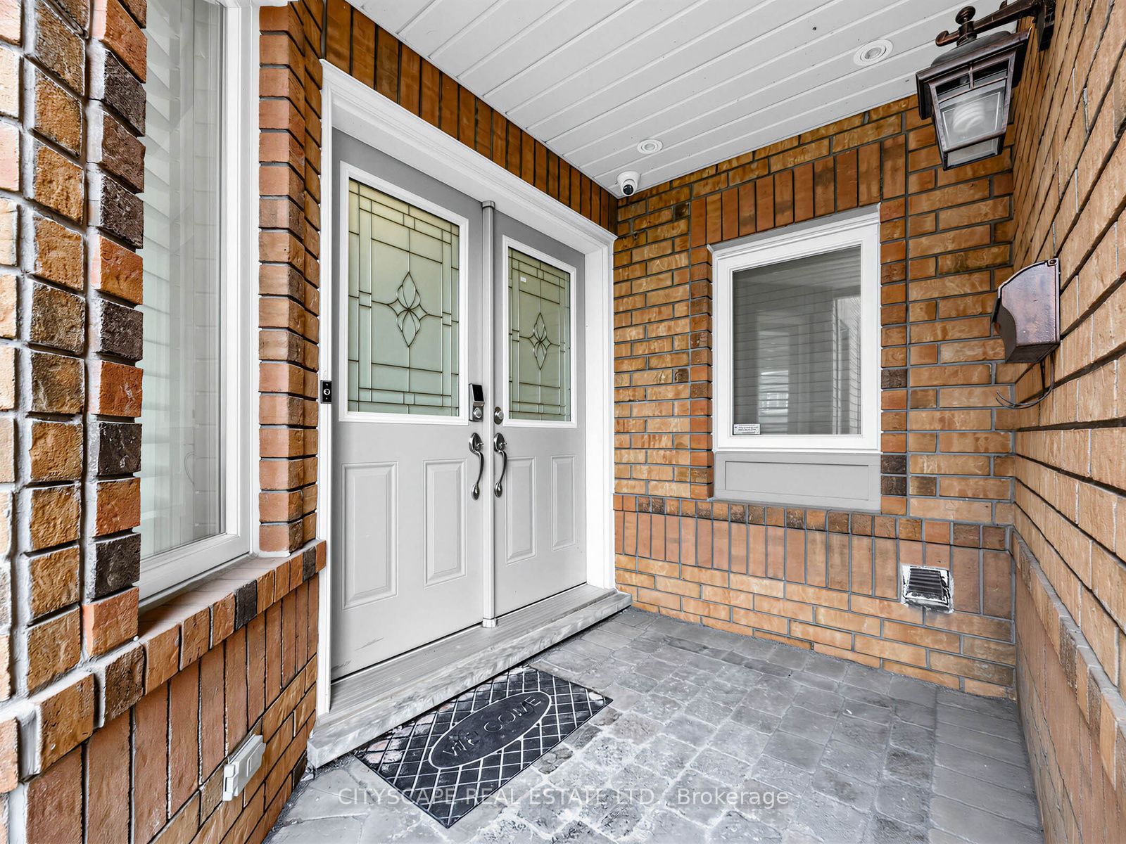 3671 Forest Bluff Crescent