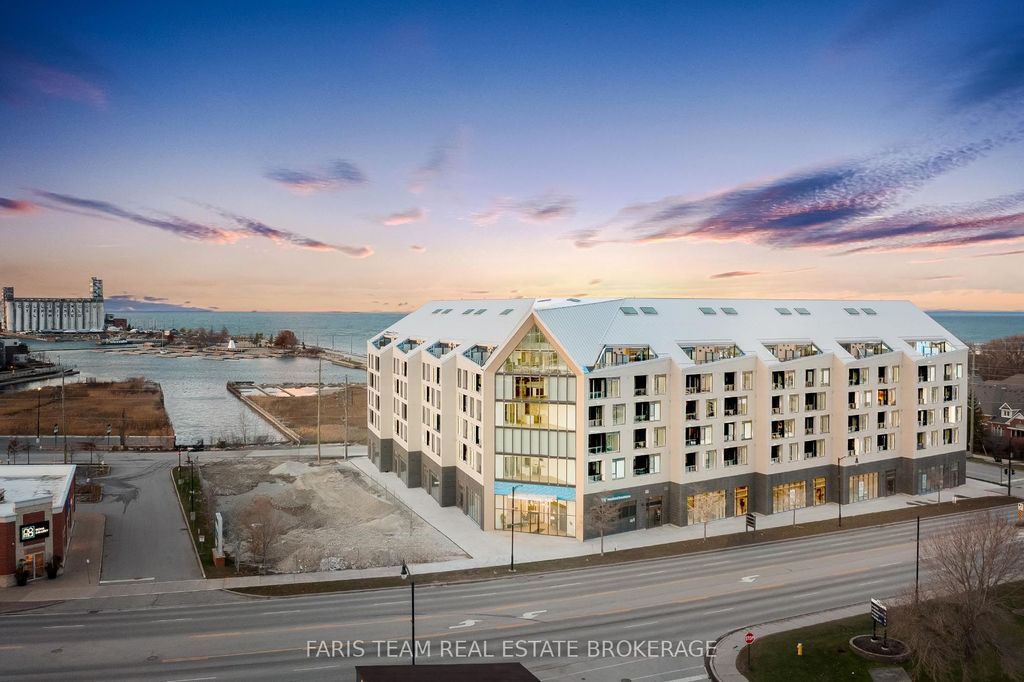 Photo of 31 Huron Street #216, Collingwood, ON L9Y 5T7 (MLS # S13431286)