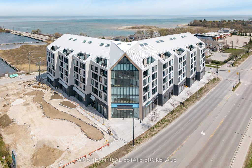 Photo of 31 Huron Street #216, Collingwood, ON L9Y 5T7 (MLS # S13431286)