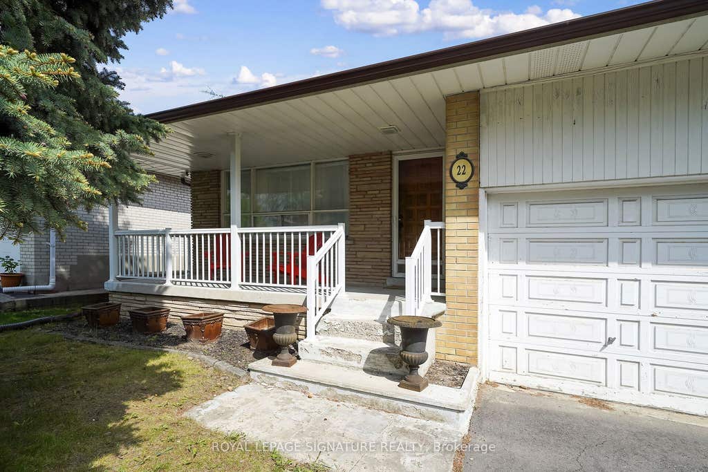 Photo of 22 Hamptonbrook Drive, Toronto, ON M9P 1A1 (MLS # W13410464)