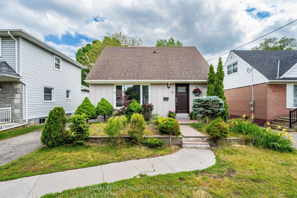 Photo of 7 Putney Road, Toronto, ON M8W 2K6 (MLS # W13476074)