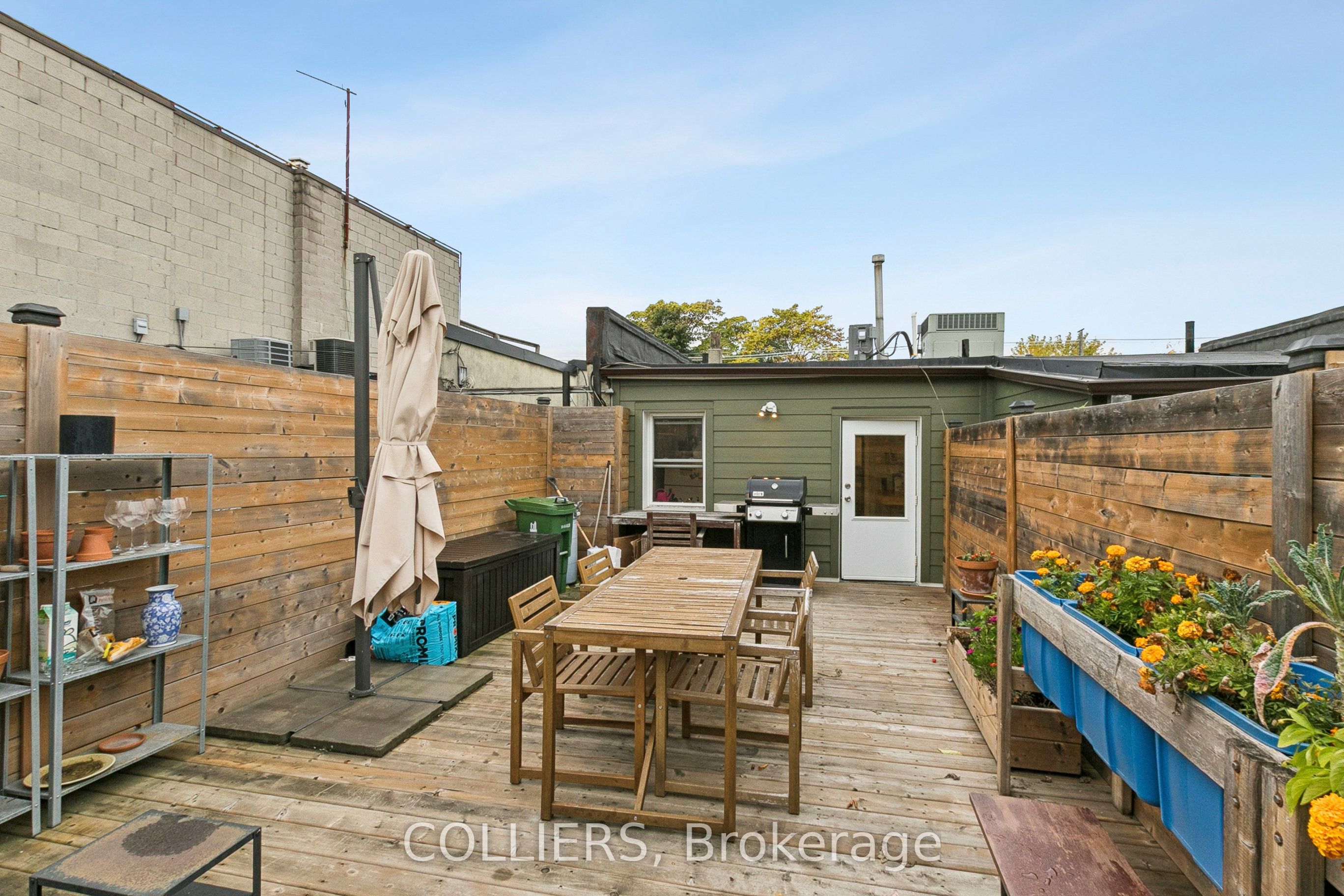 343-347 Roncesvalles Avenue