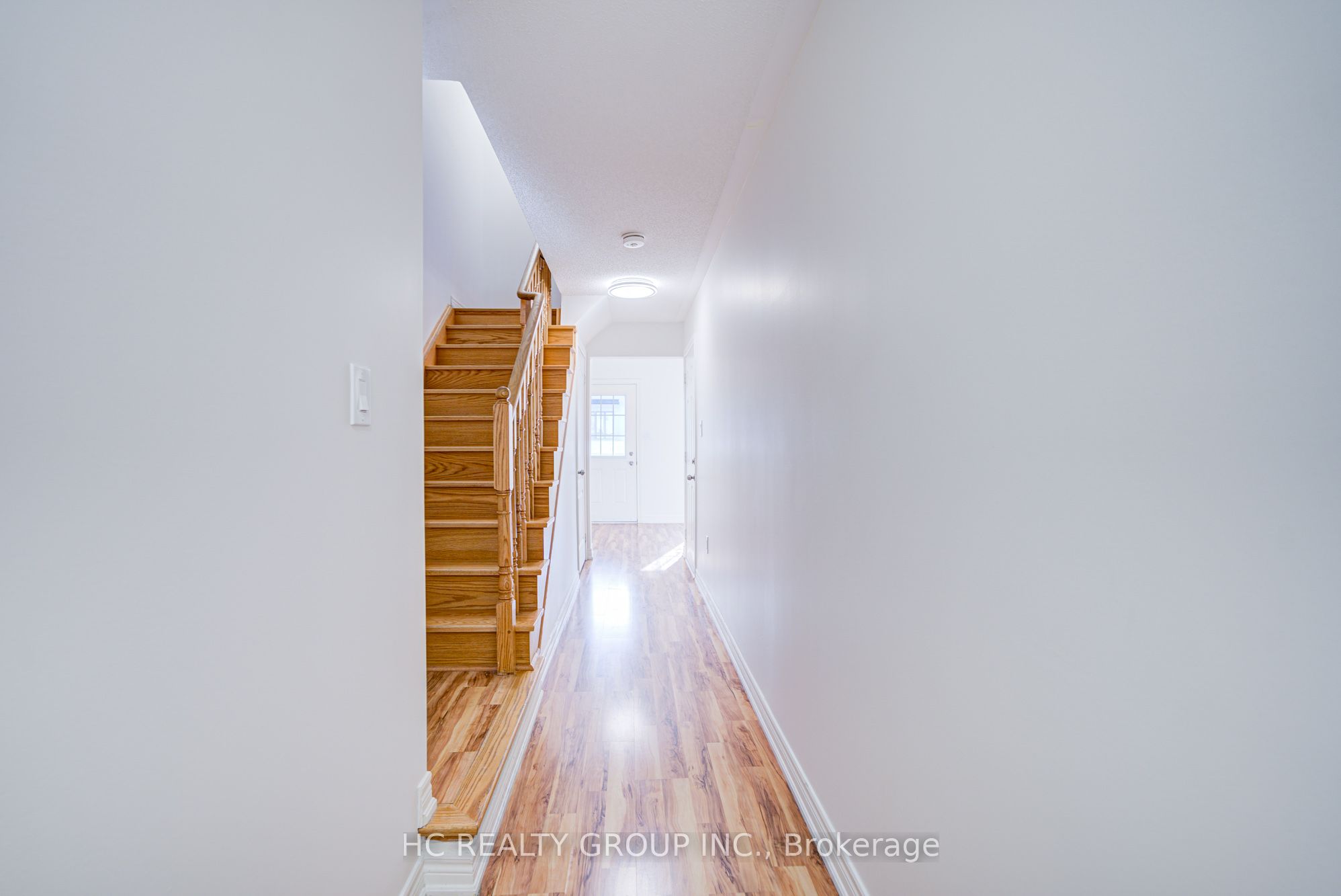 158 Roy Grove Way