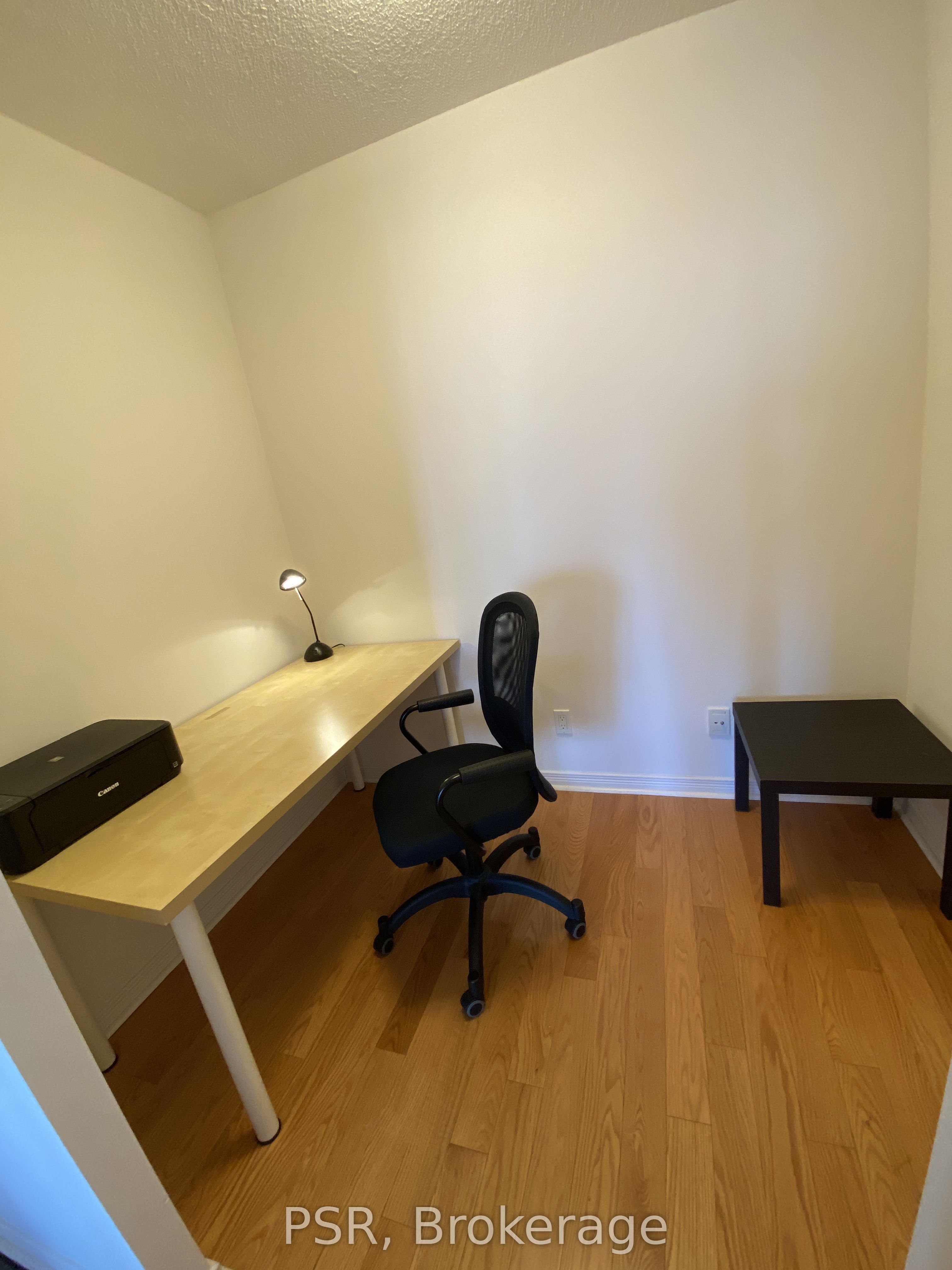 2240 Lake Shore Boulevard W 1105