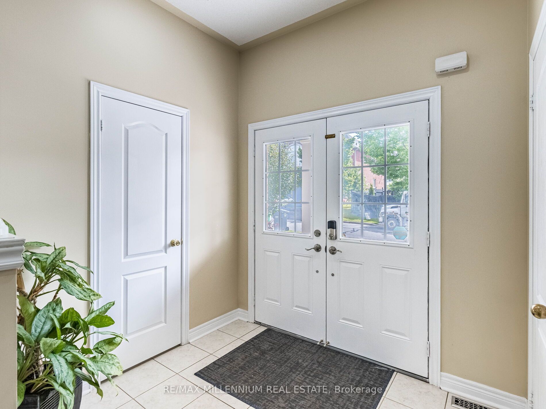 172 Pefferlaw Circle