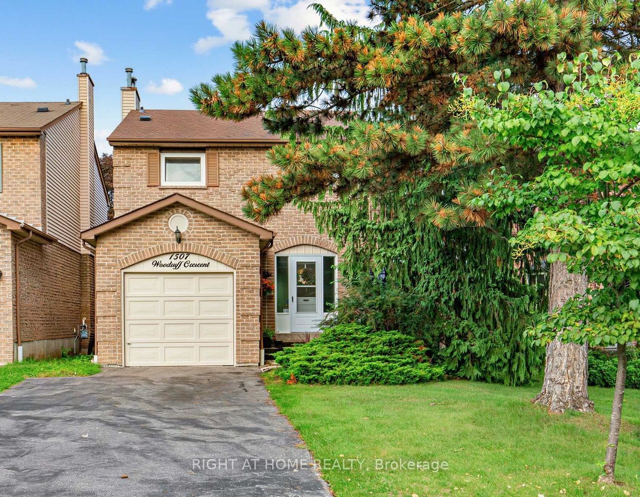 1507 Woodruff Crescent
