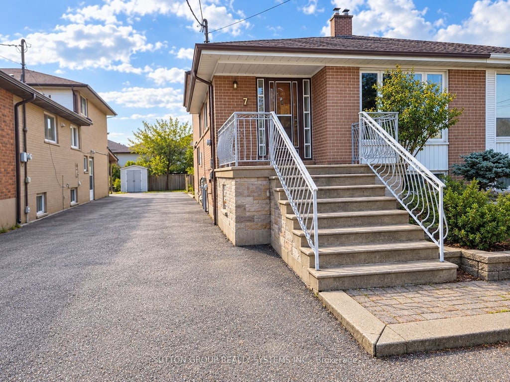 Photo of 7 Pecan Court, Toronto, ON M3L 1R6 (MLS # W14030004)