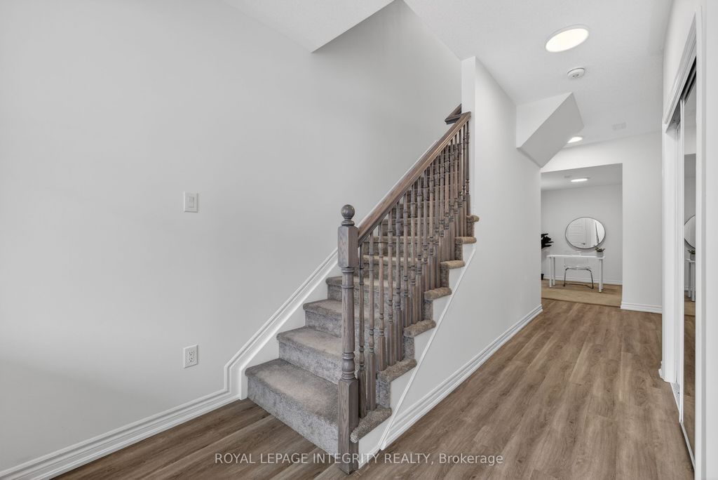 Photo of 21 Caspian Row, Kanata, ON K2V 0R7 (MLS # X13073010)