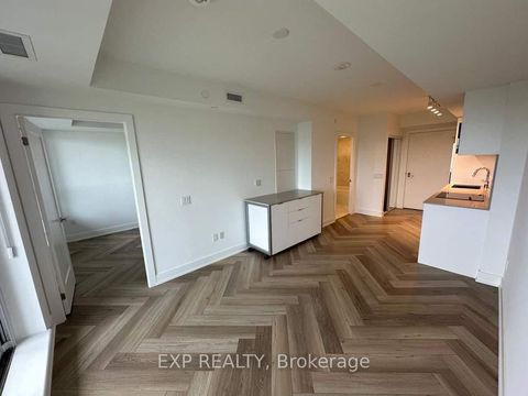 8 Cedarland Drive 1609 Markham ON L6G 0H4