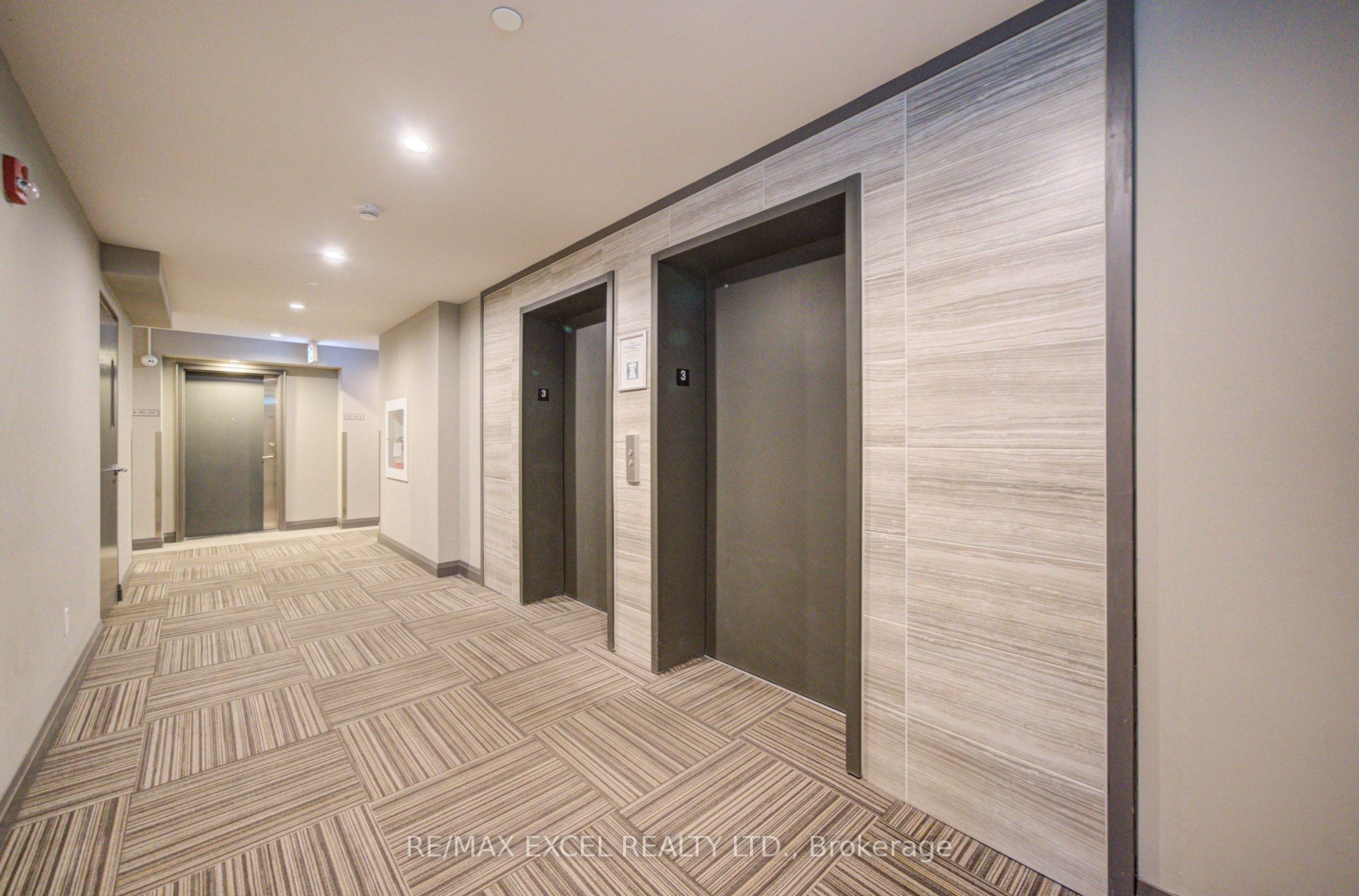 2 Adam Sellers Street 302