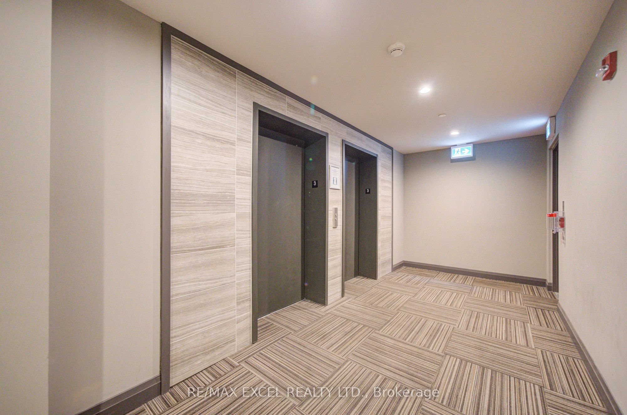 2 Adam Sellers Street 302