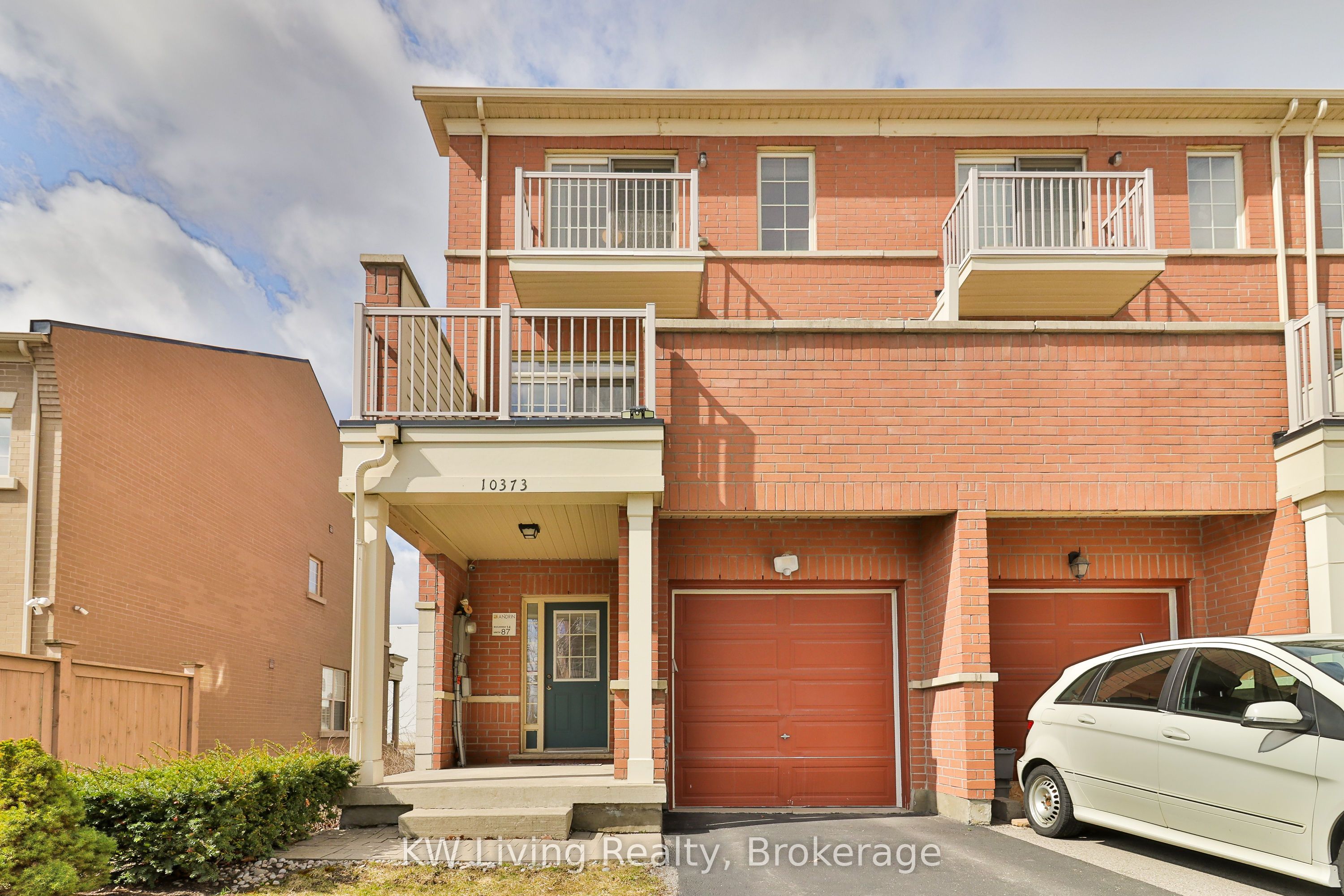 10373 Woodbine Avenue E