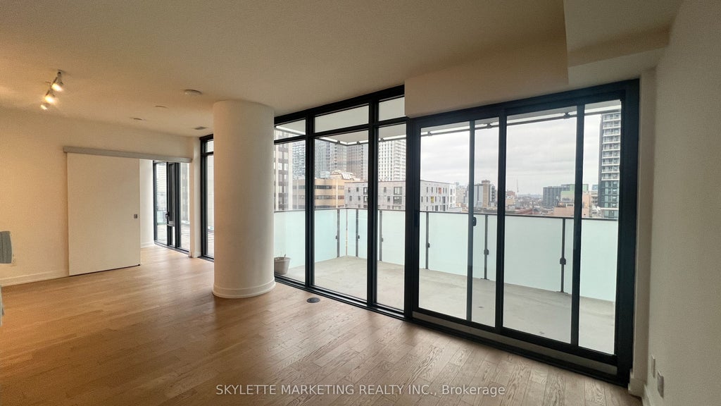 Photo of 25 Richmond Street E #617, Toronto, ON M5C 0A6 (MLS # C14034704)