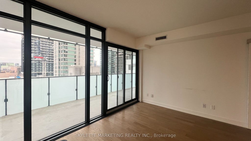 Photo of 25 Richmond Street E #617, Toronto, ON M5C 0A6 (MLS # C14034704)