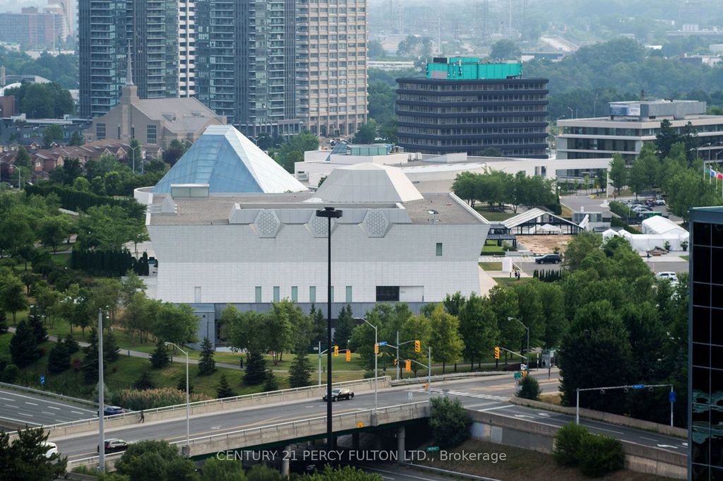 Photo of 5 Concorde Place #2105, Toronto, ON M3C 3M8 (MLS # C12294828)