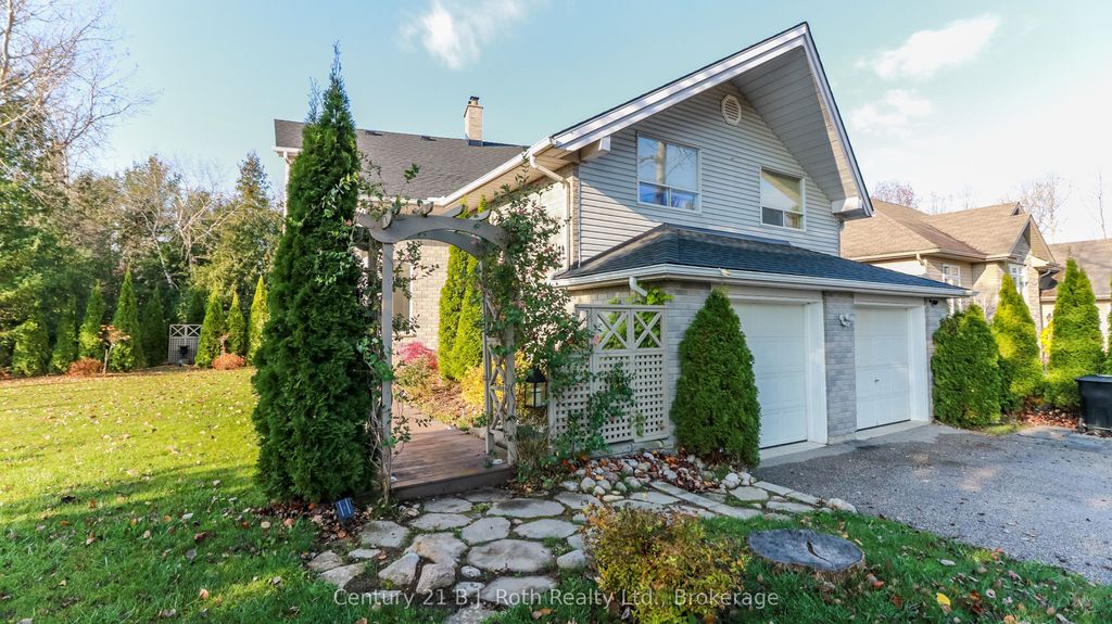 Photo of 20 Grant Avenue, Tiny, ON L0L 1P1 (MLS # S13027478)