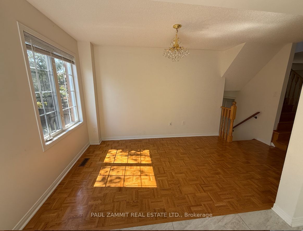 83 Novella Road