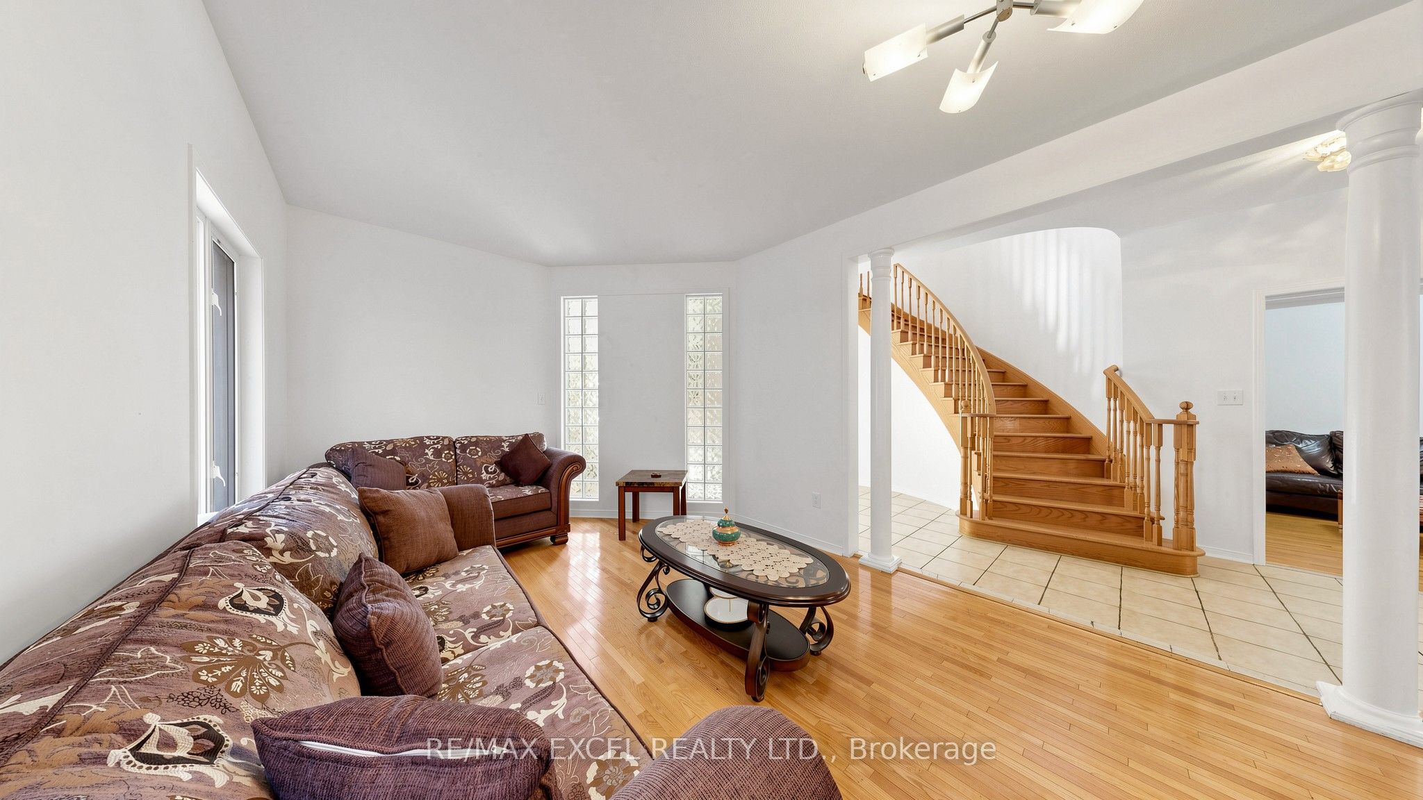 44 Canyon Hill Avenue