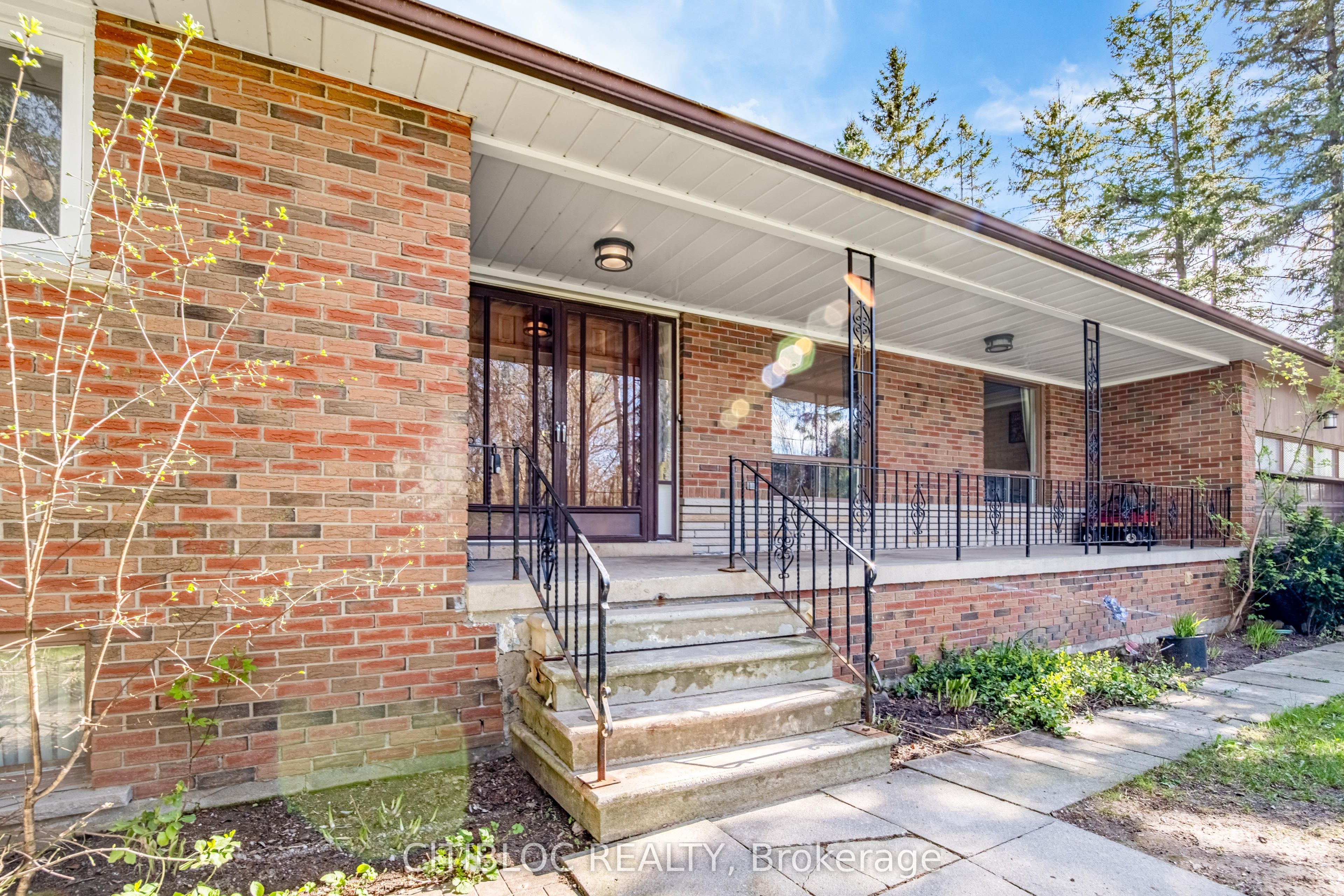 5 Old Forge Road