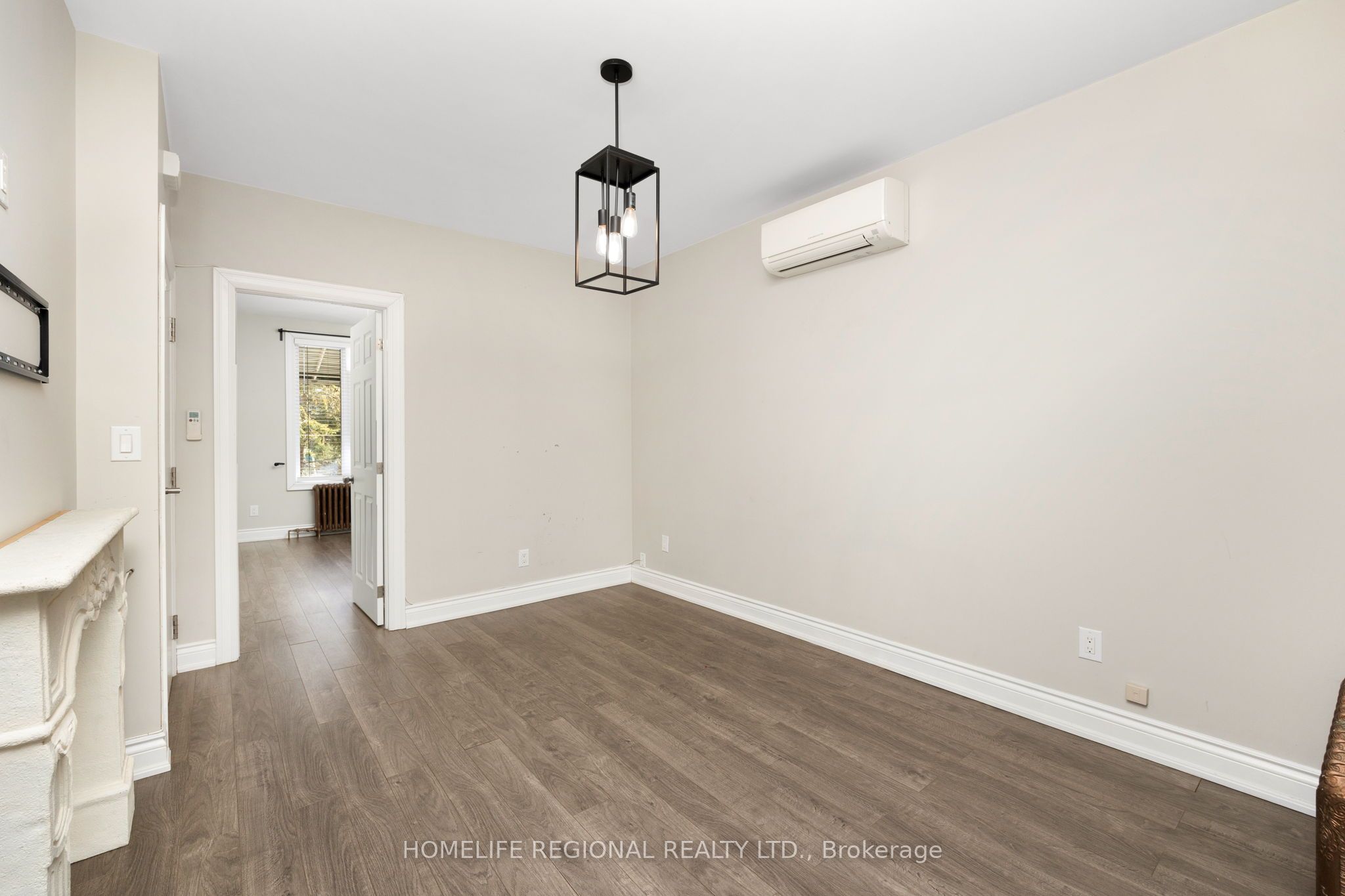200 Roxton Road