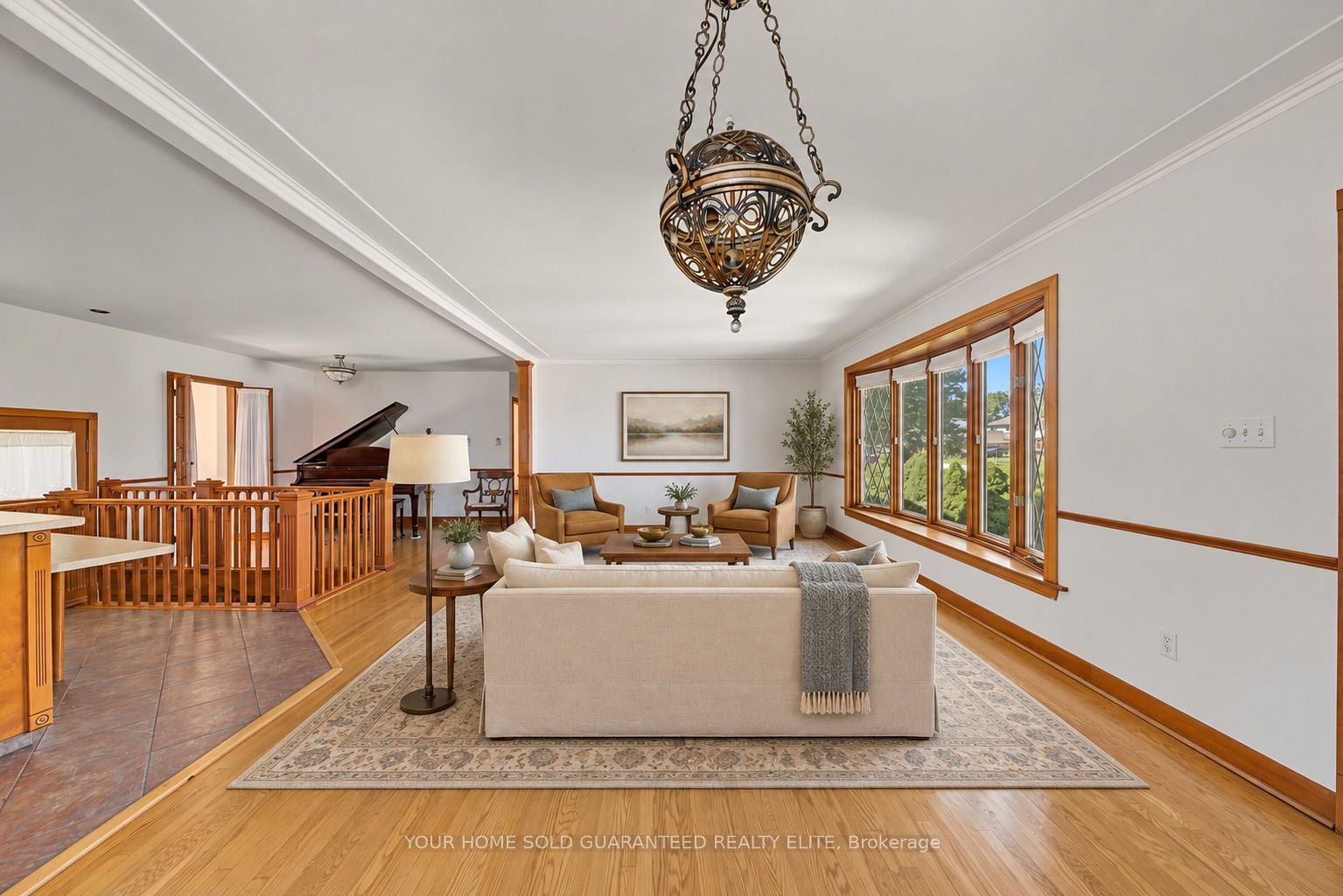 13 Lakeside Drive