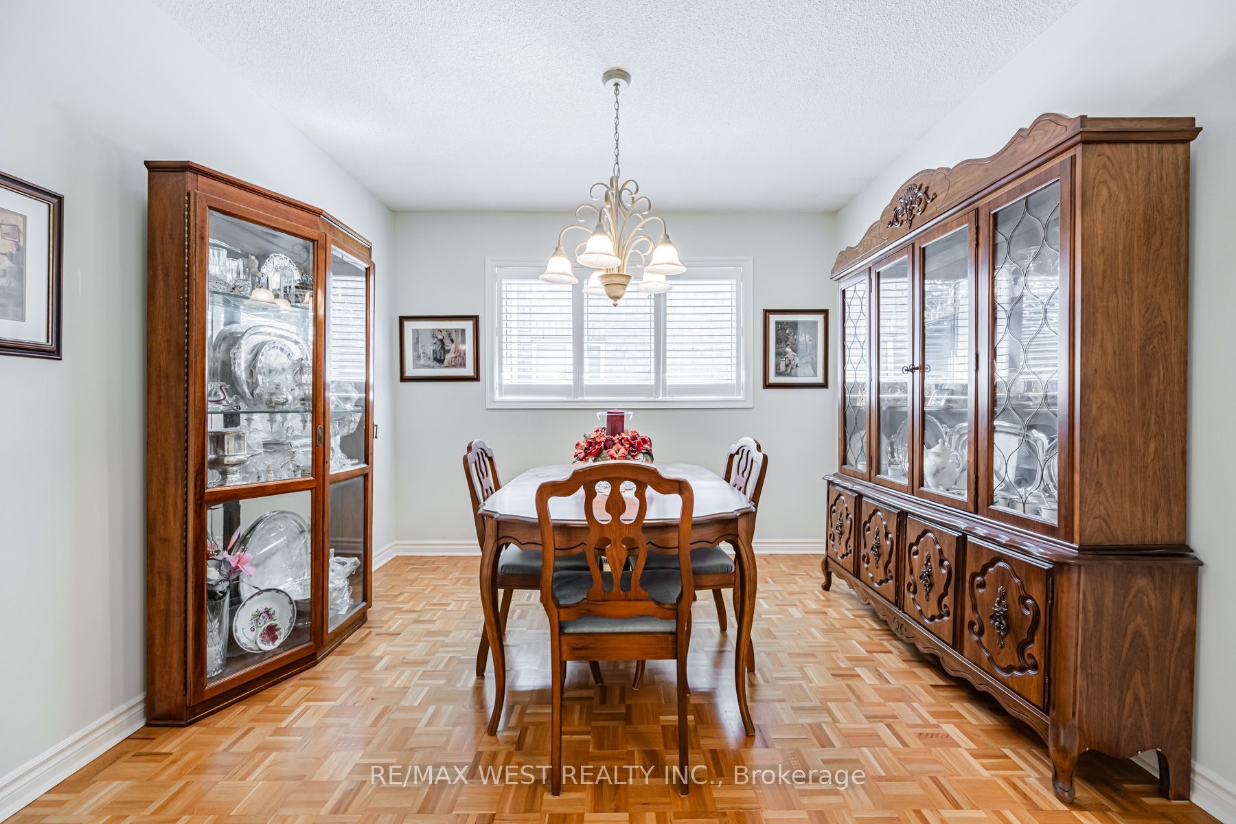 382 Melville Avenue