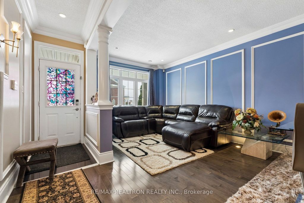 Photo of 616 Fleetwood Drive, Oshawa, ON L1K 0A2 (MLS # E12907280)