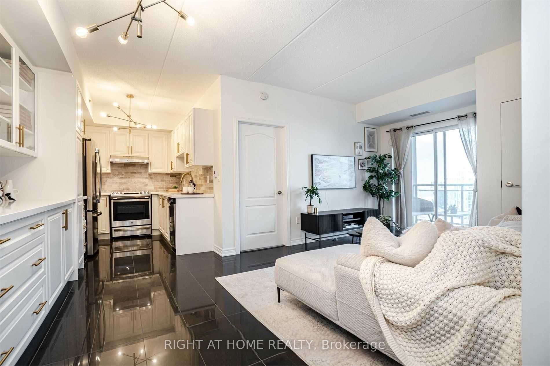 1421 Costigan Road 512