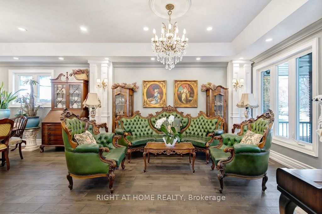 Photo of 397 Maple Leaf Drive, Toronto, ON M6L 1P4 (MLS # W12874160)