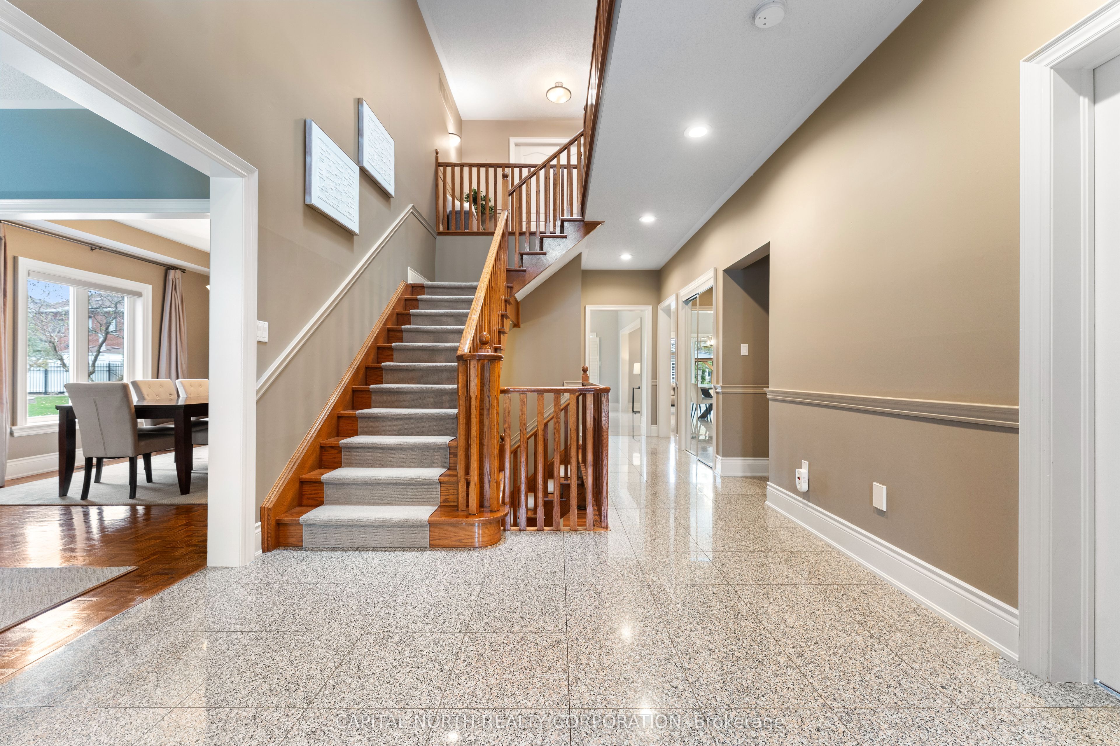 82 Harvester Crescent