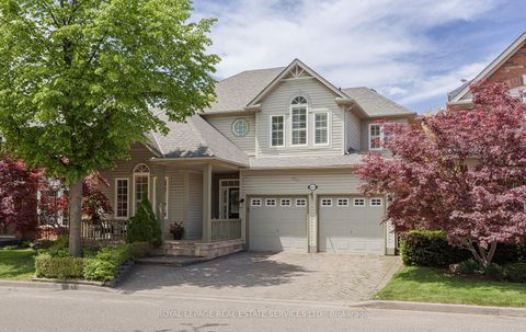 5651 Roseville Court Burlington ON L7L 6V4
