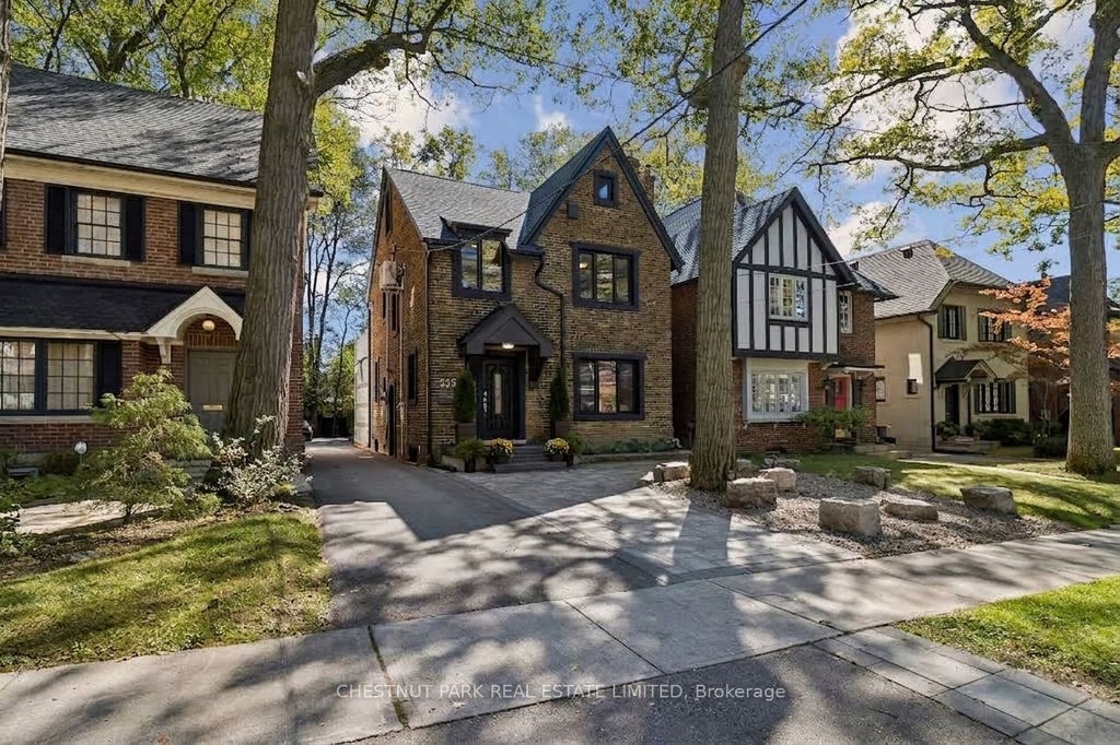Photo of 335 St Clair Avenue E, Toronto, ON M4T 1P3 (MLS # C13818940)