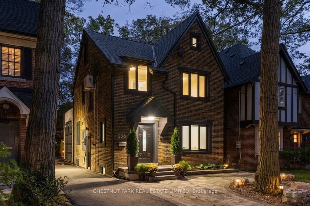 Photo of 335 St Clair Avenue E, Toronto, ON M4T 1P3 (MLS # C13818940)