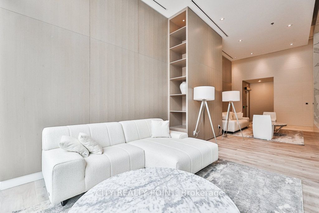 Photo of 370 Martha Street #2204, Burlington, ON L7R 0G9 (MLS # W13724464)