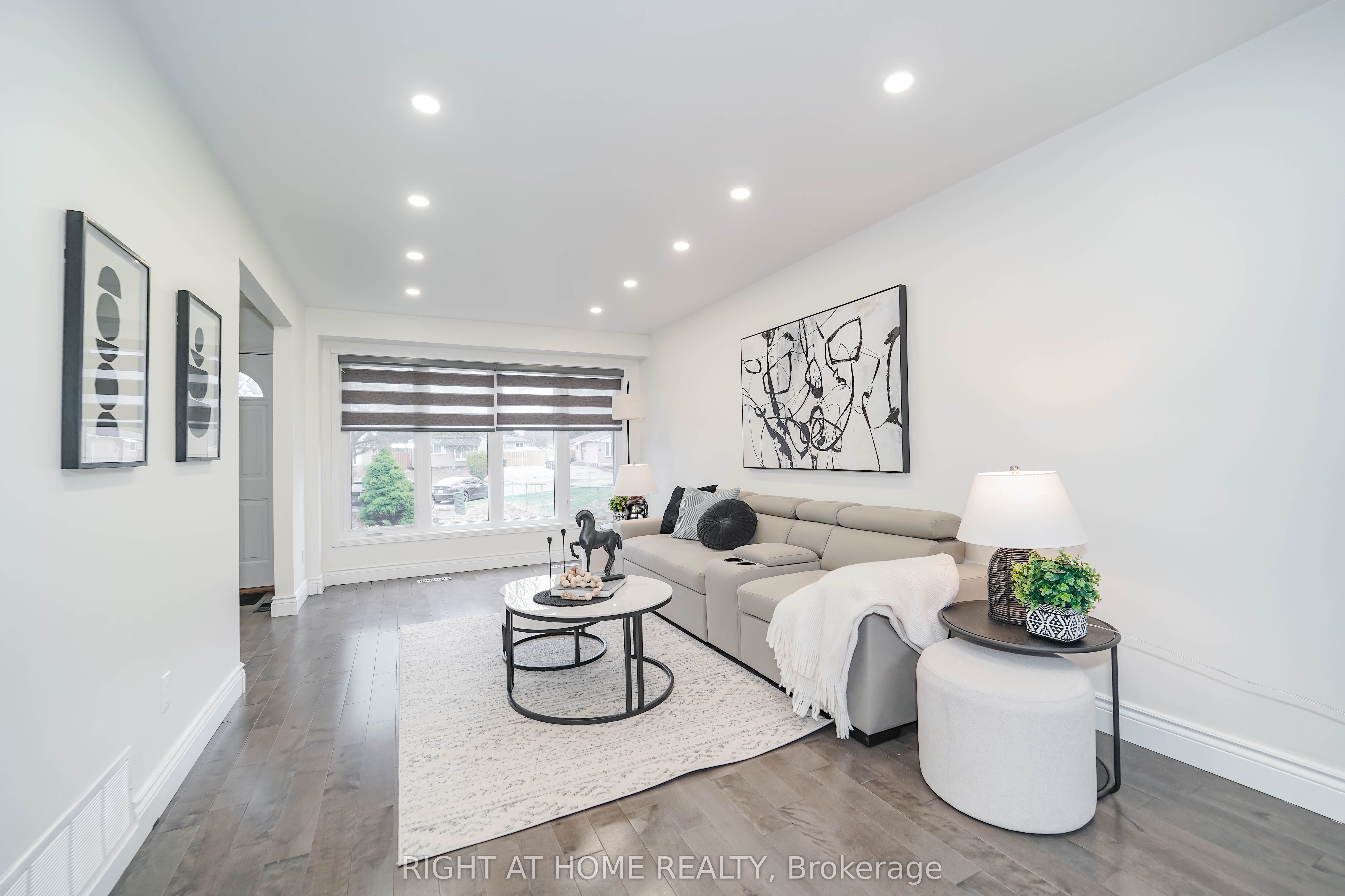 35 Tillbrook Court