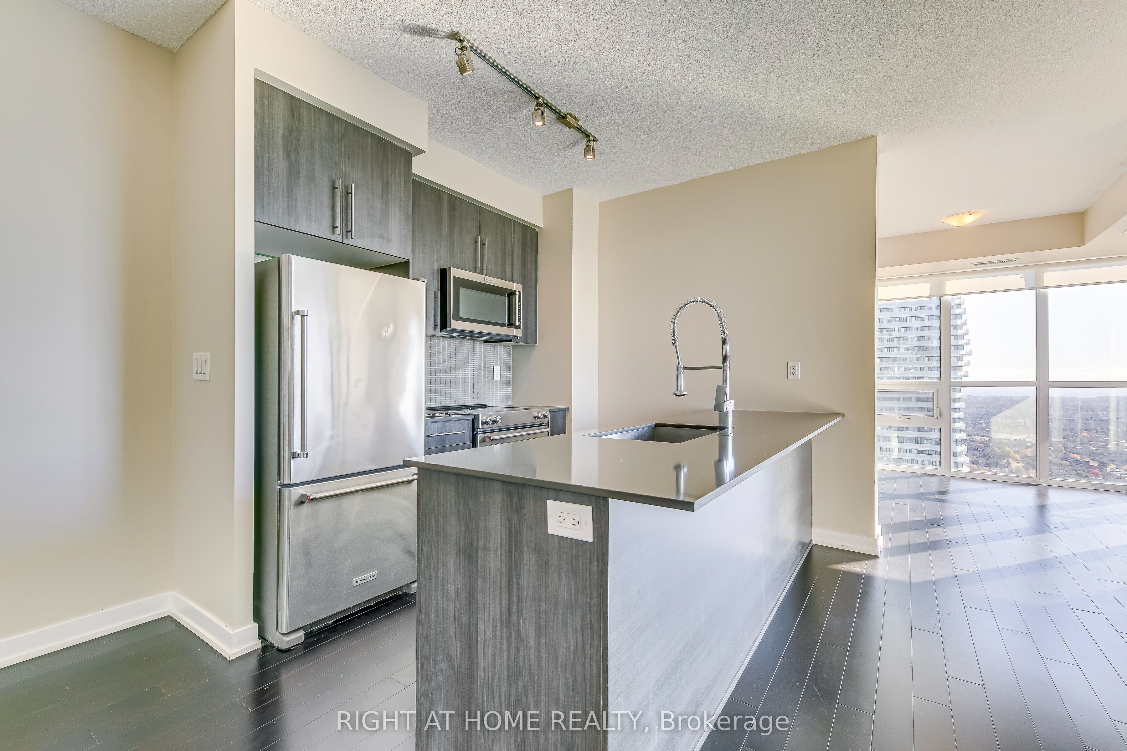 4011 Brickstone Mews 3210