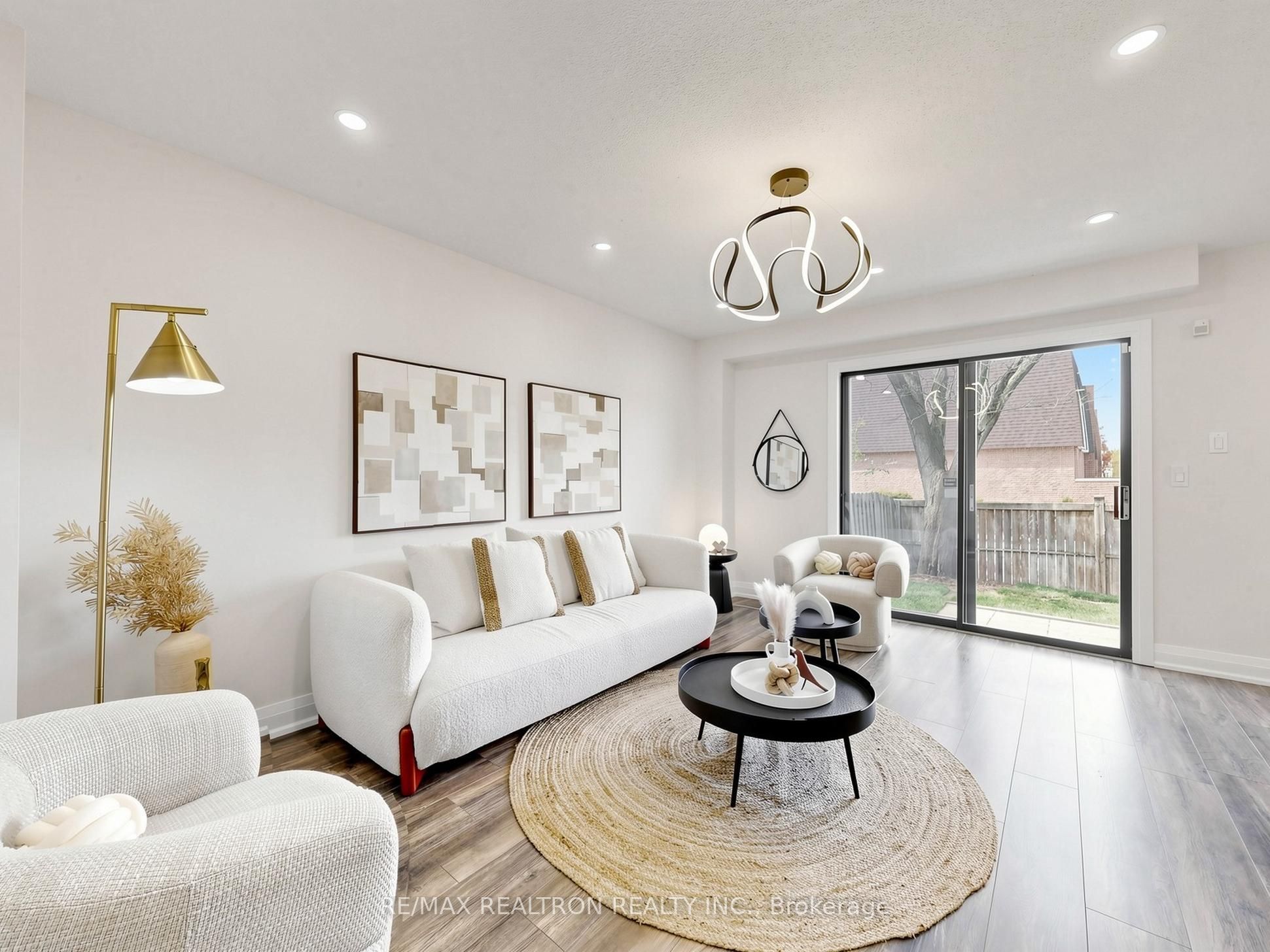16 Foxglove Court