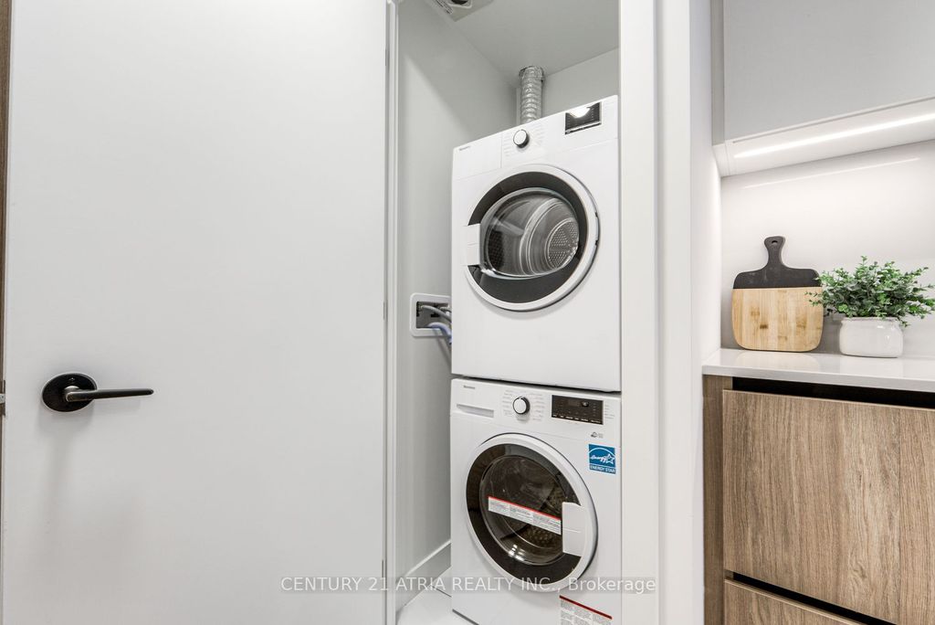 Photo of 35 Parliament Street #513, Toronto, ON M5A 0Z5 (MLS # C13517466)