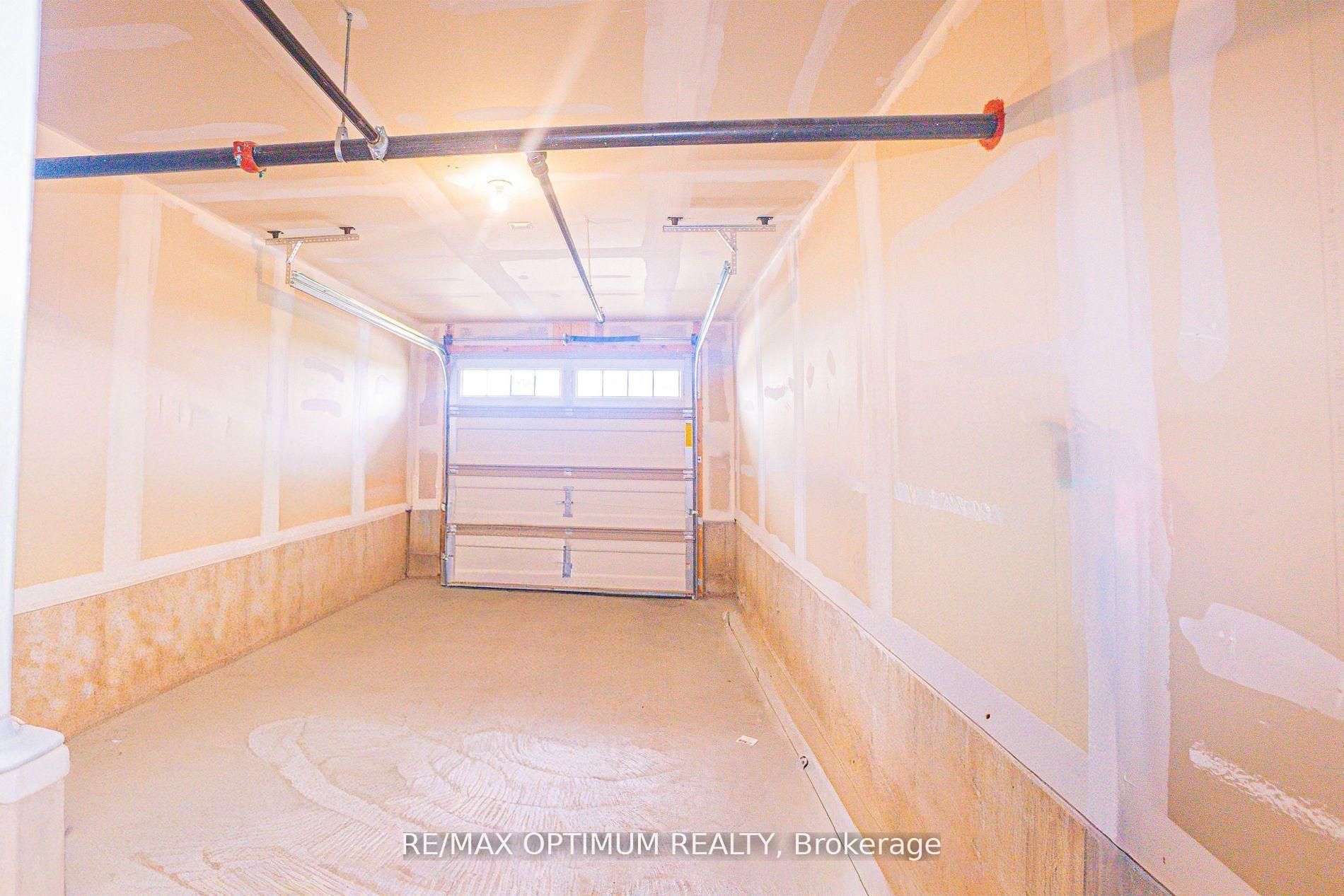 45 Fieldridge Crescent 18