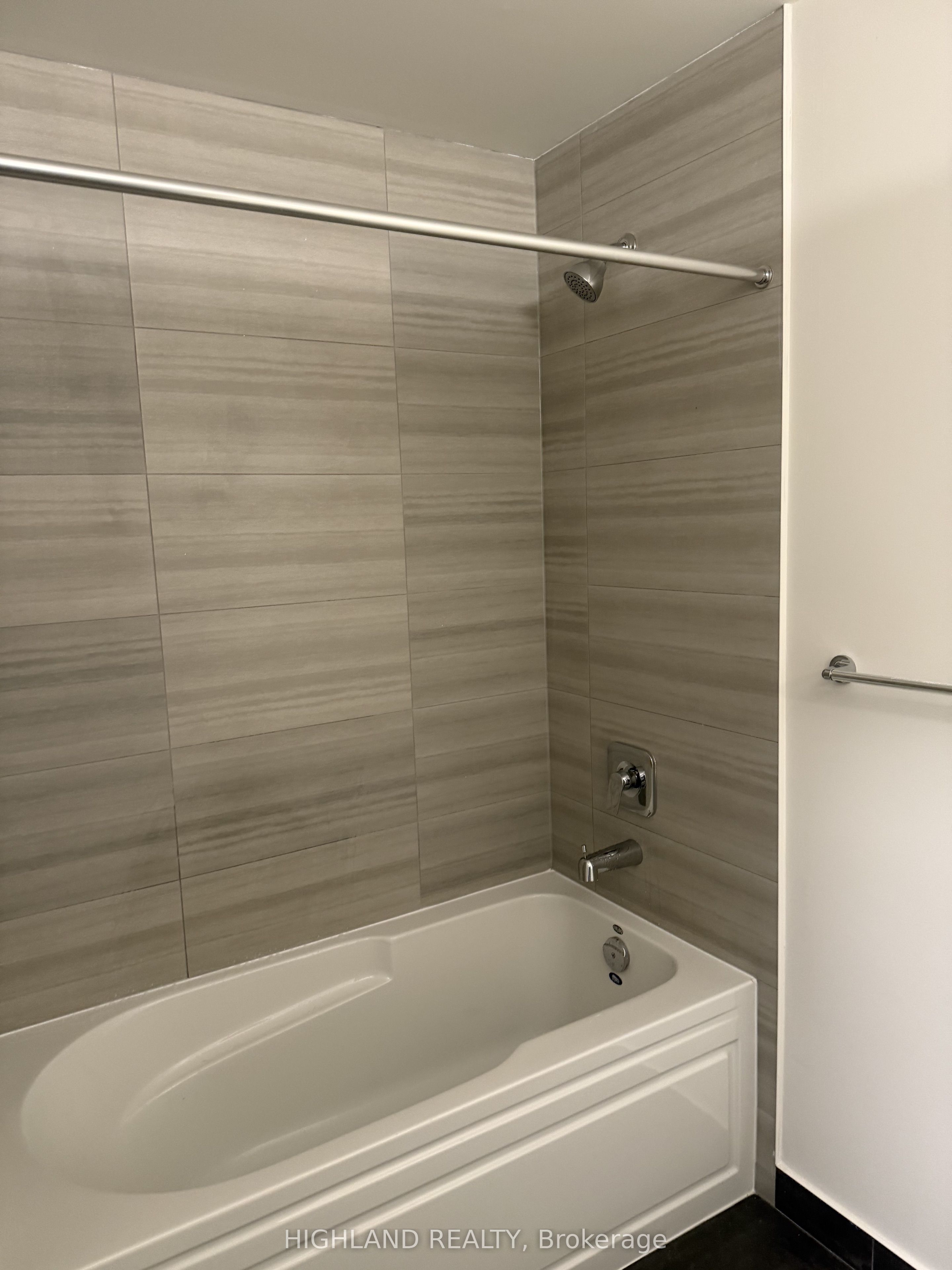 15 Watergarden Drive 2208