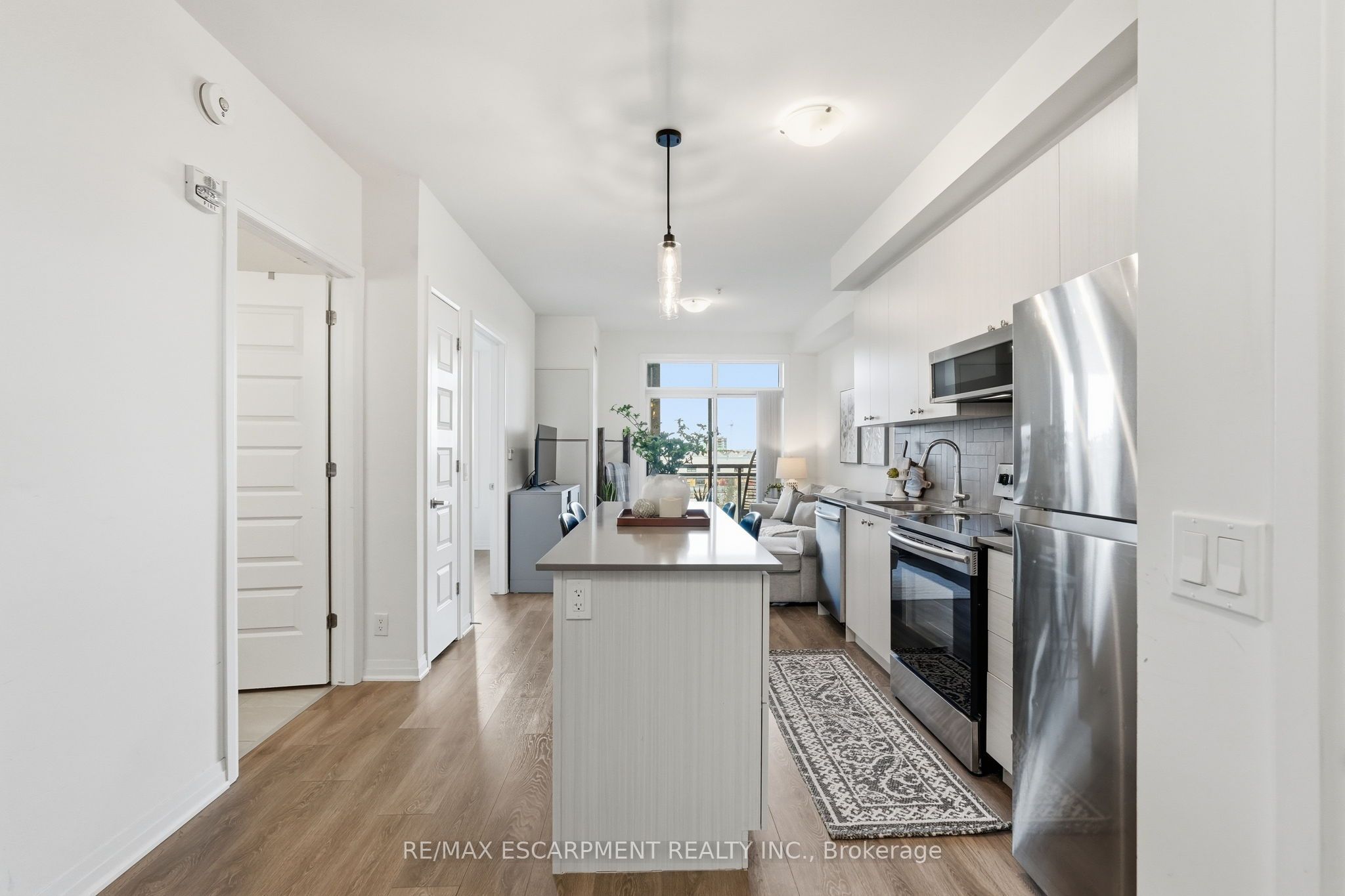 1105 Leger Way 424