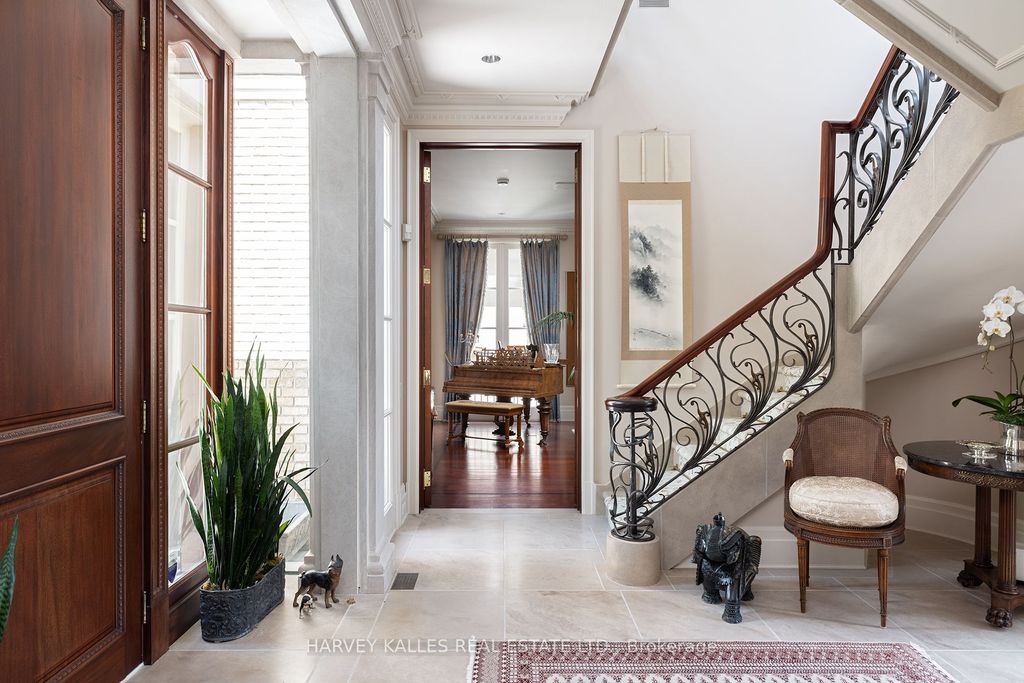 Photo of 173 Dunvegan Road, Toronto, ON M5P 2P1 (MLS # C12181076)
