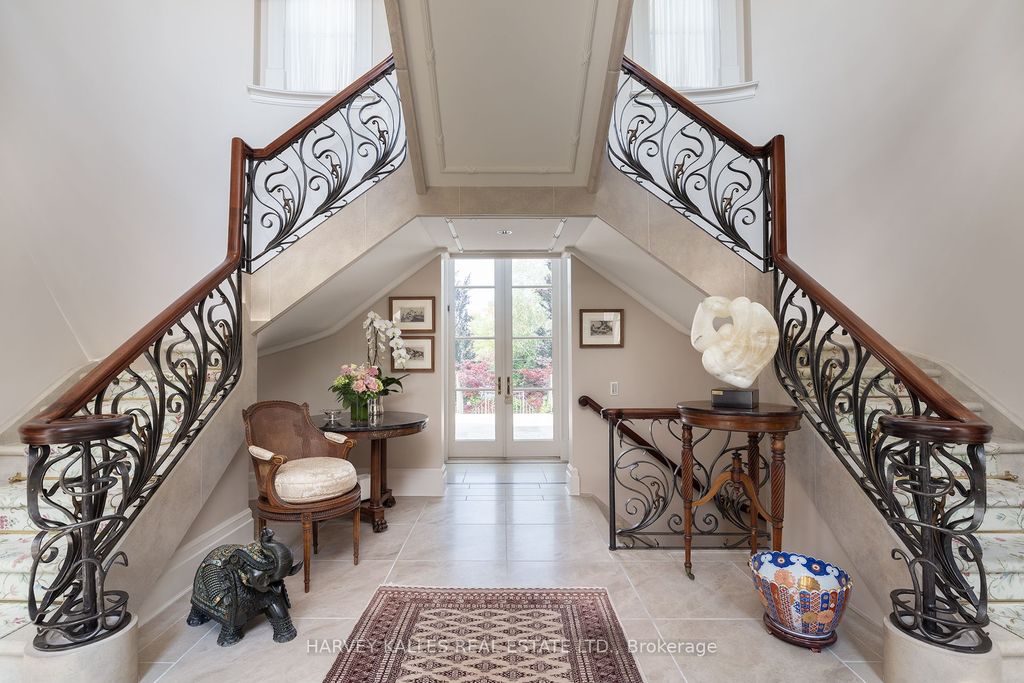 Photo of 173 Dunvegan Road, Toronto, ON M5P 2P1 (MLS # C12181076)